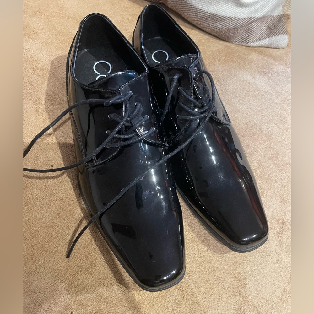 Calvin Klein Black Patent Men's Dress Shoes size 10.5